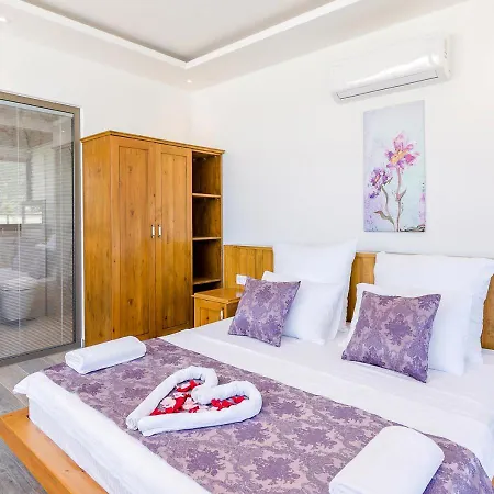 3 Sleeps 4 Isolated Honeymoon-villa Lale Uzumlu (Mediterranean)