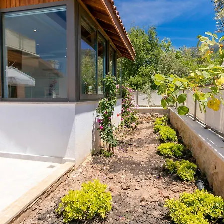 3 Sleeps 4 Isolated Honeymoon-villa Lale Uzumlu (Mediterranean)