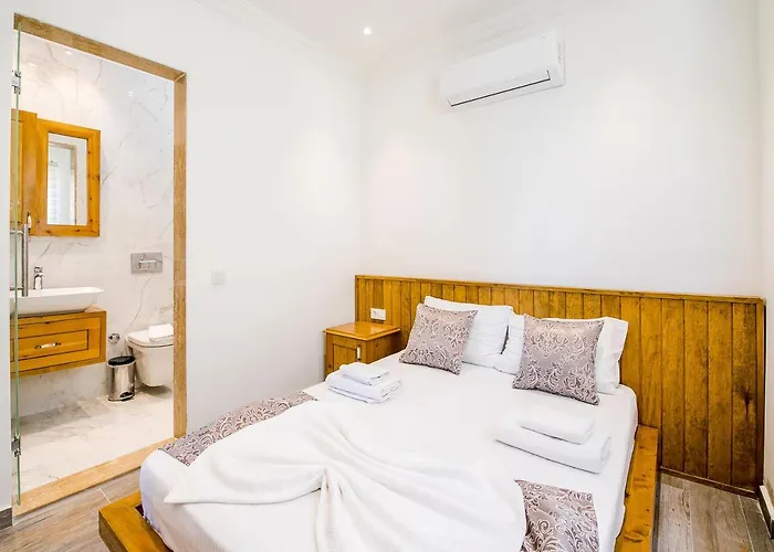 Secluded Sea-view Family Escape Bella 3 Lale Villa *