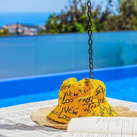 Secluded Sea-view Family Escape Bella 3 Lale