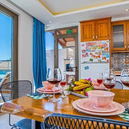 Secluded Sea-view Family Escape Bella 3 Lale Villa