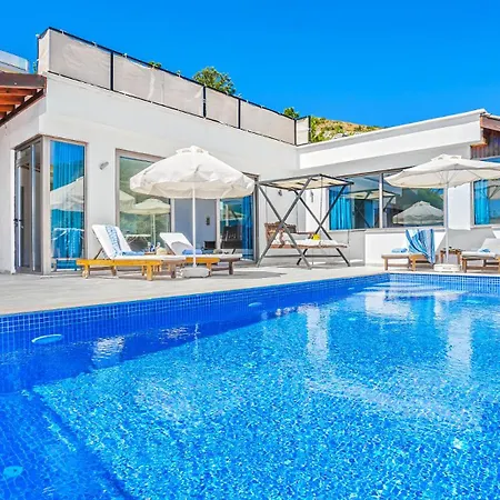 Secluded Sea-view Family Escape Bella 3 Lale Villa *