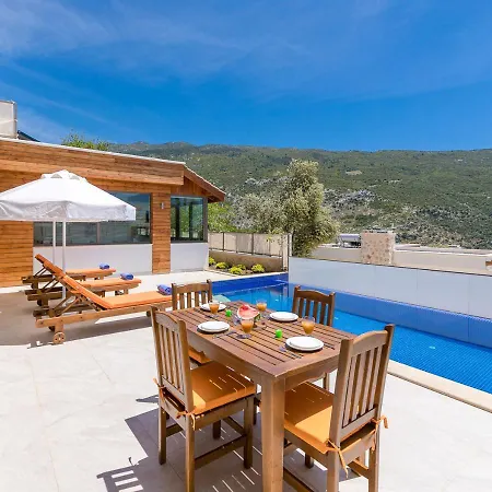 Secluded Sea-view Family Escape Bella 3 Lale Villa *
