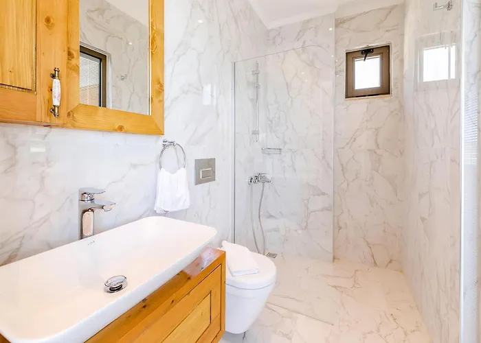 Secluded Sea-view Family Escape Bella 3 Lale